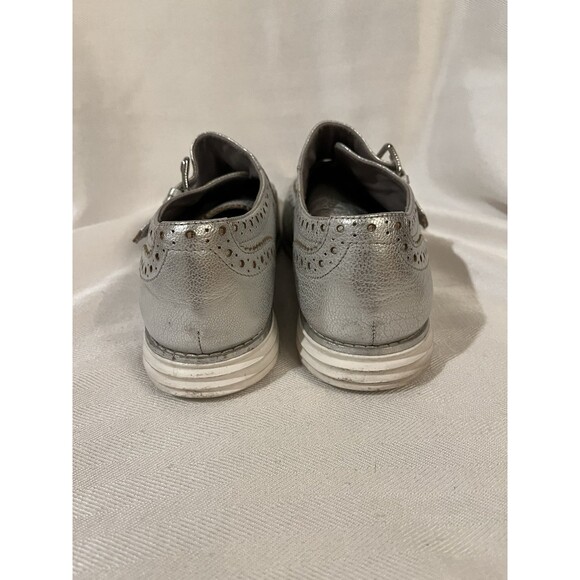 Cole Haan Silver Metallic Buckle Wingtip‎ Leather Comfort Loafer Women Size 6 - Picture 4 of 9
